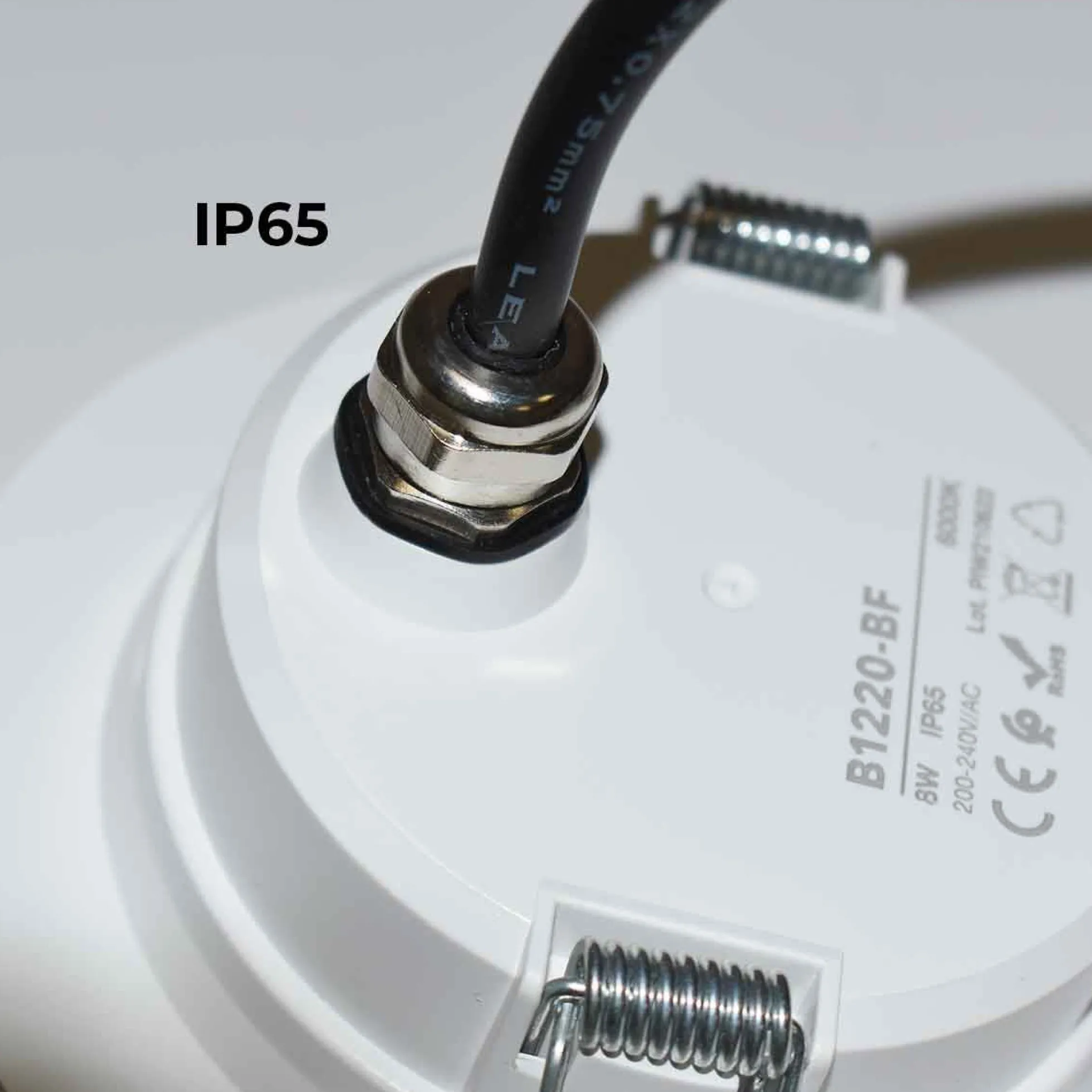 Downlight LED estanco empotrable - IP65 - 8W - Corte Ø 80-95mm