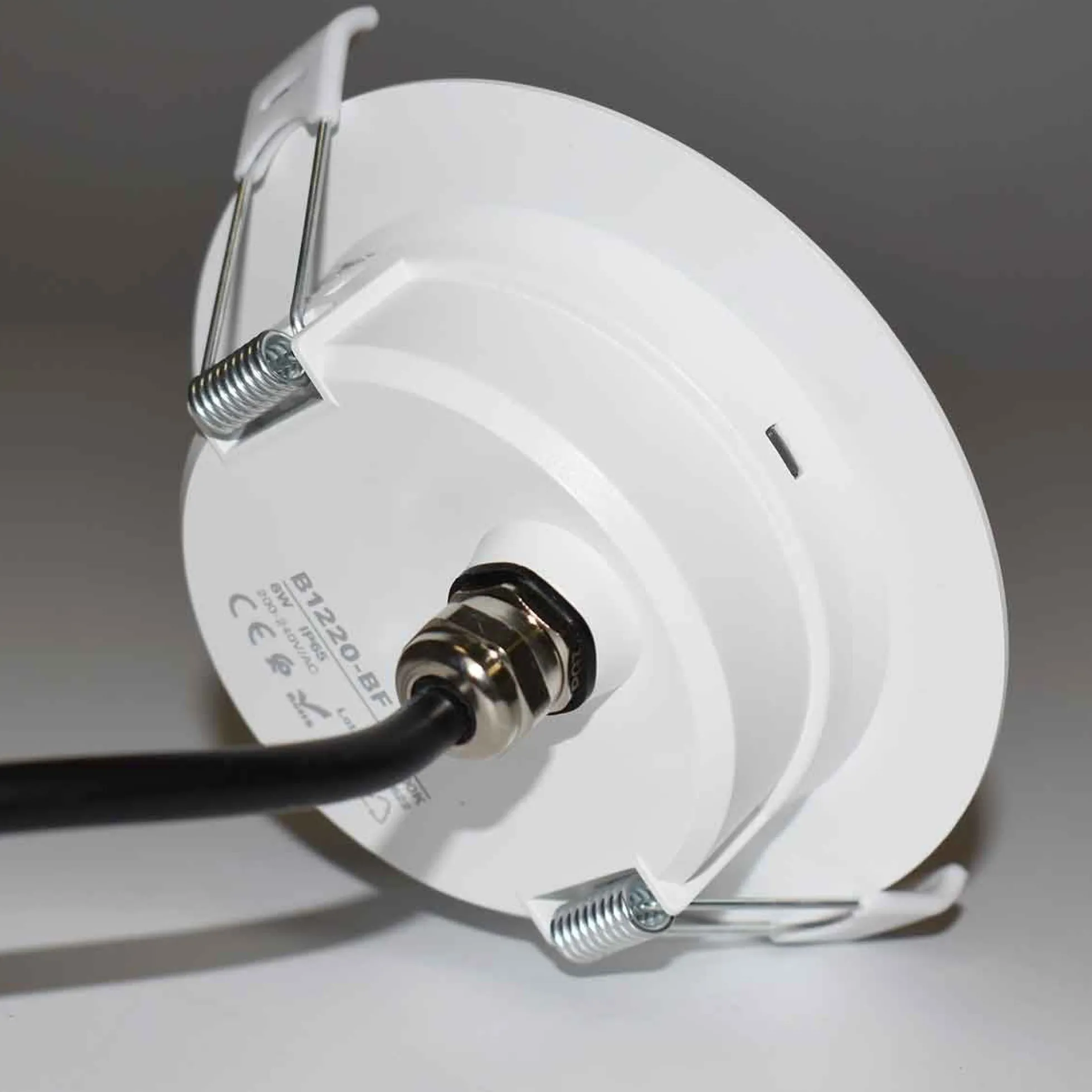 Downlight LED estanco empotrable - IP65 - 8W - Corte Ø 80-95mm