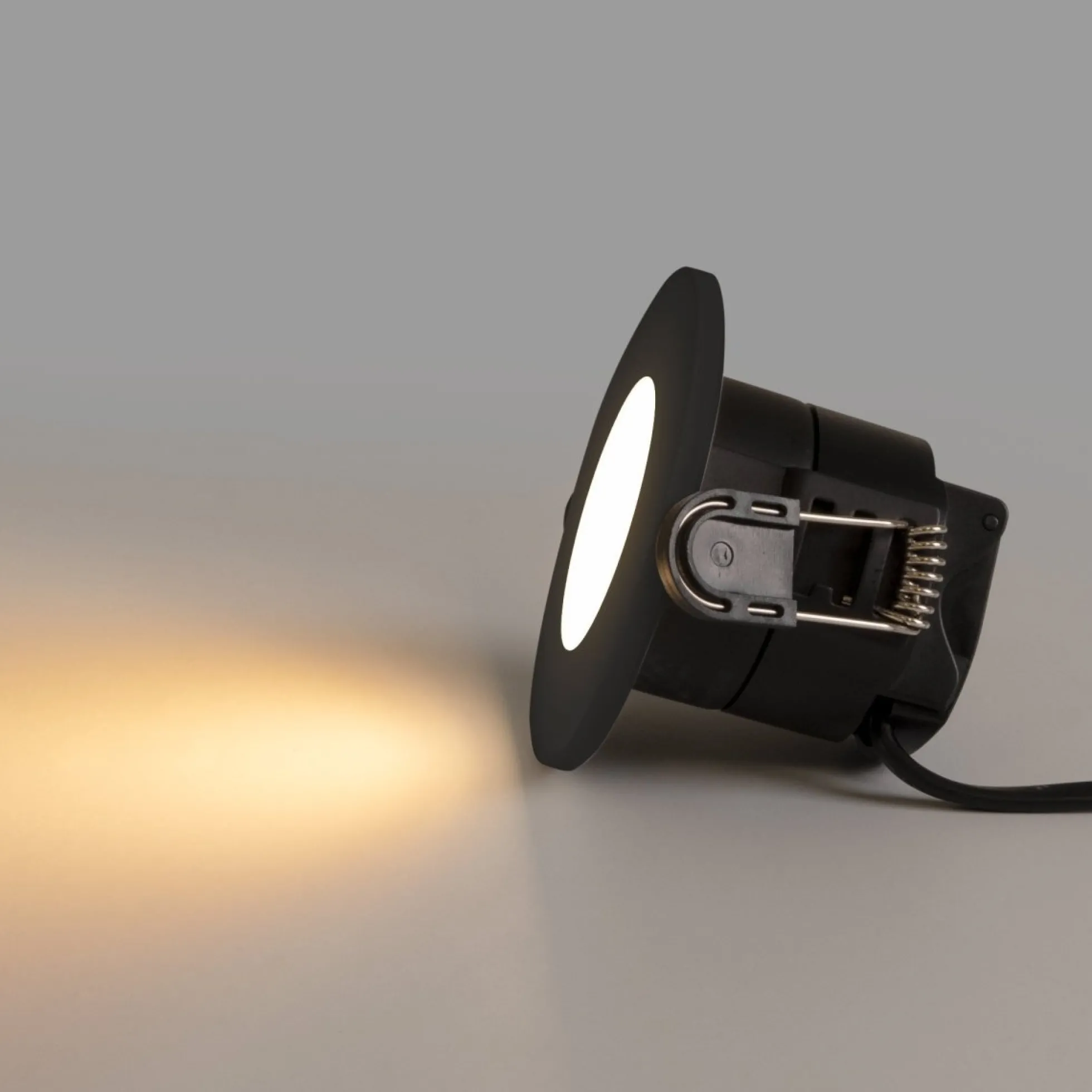 Downlight LED 6W CCT - TRIAC regulable - Corte Ø68mm - IP65