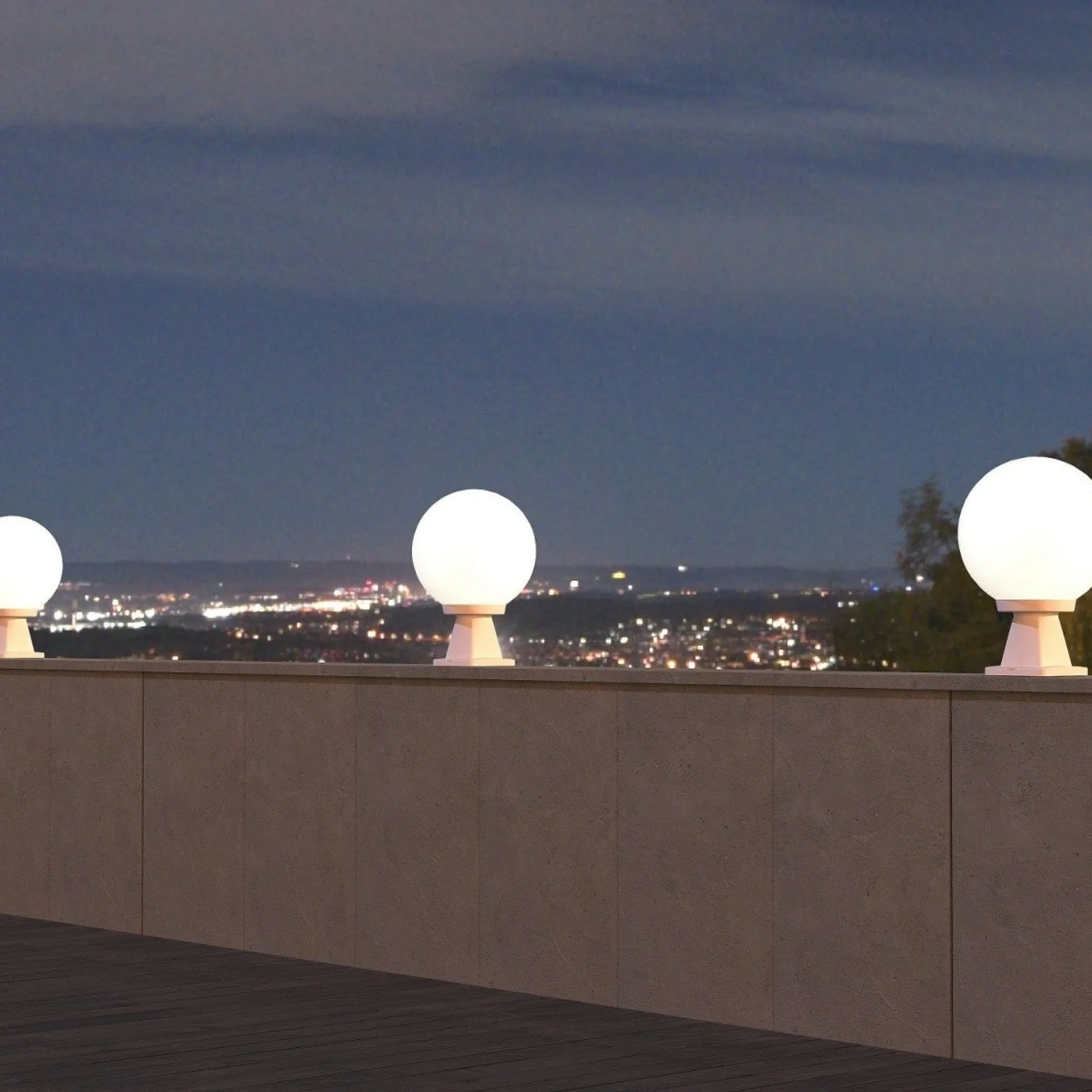 Farol de pie exterior esfera FUMAGALLI "Disma/G250" opal - E27