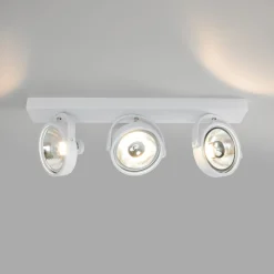 Foco de techo triple orientable
