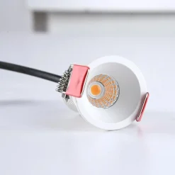 Foco LED empotrable - Chip Cree - Bajo UGR - 2700K - 3W