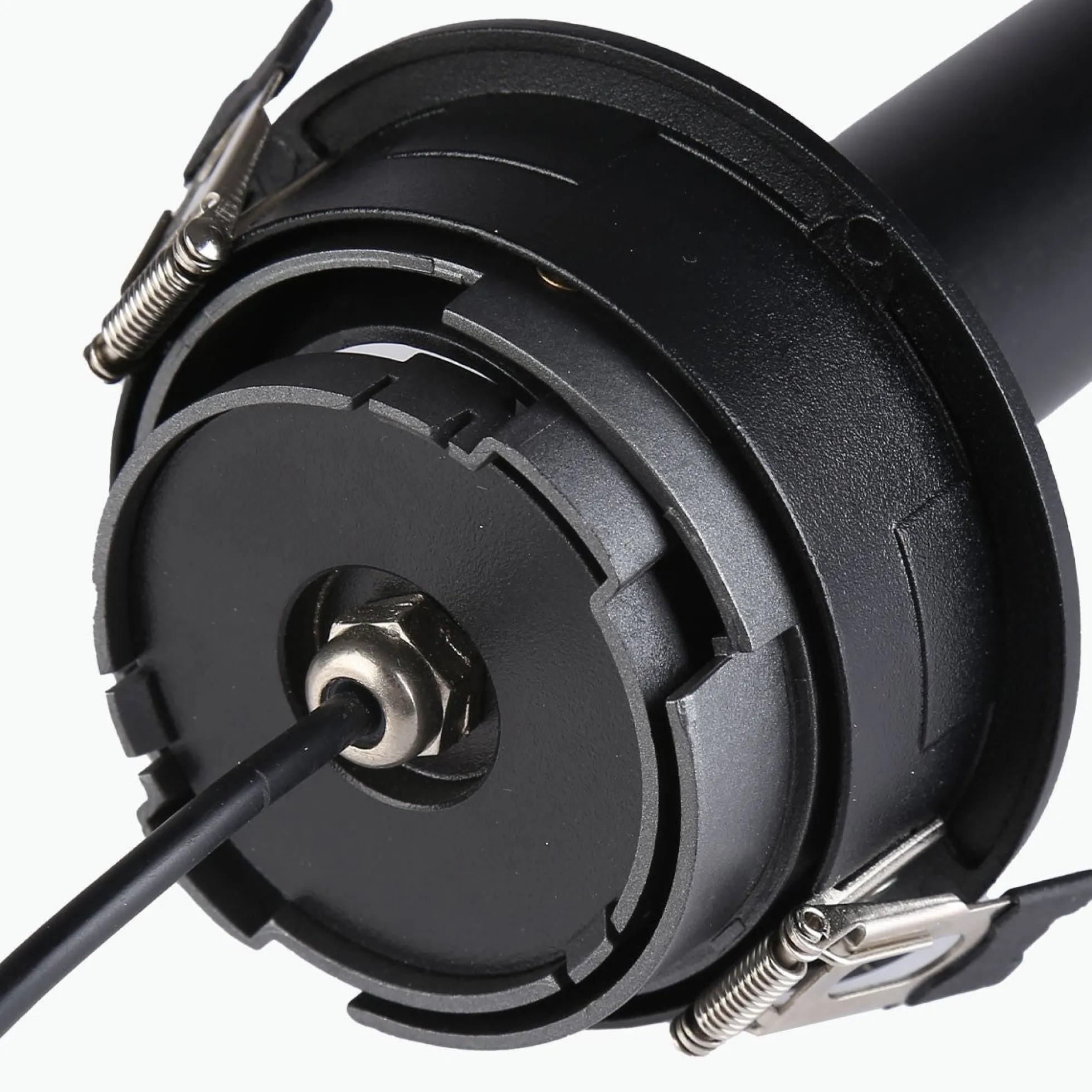 Foco LED empotrable orientable "ALAI" - Zoom - 200mm - 2800K - LED COB - chip Cree - 7W