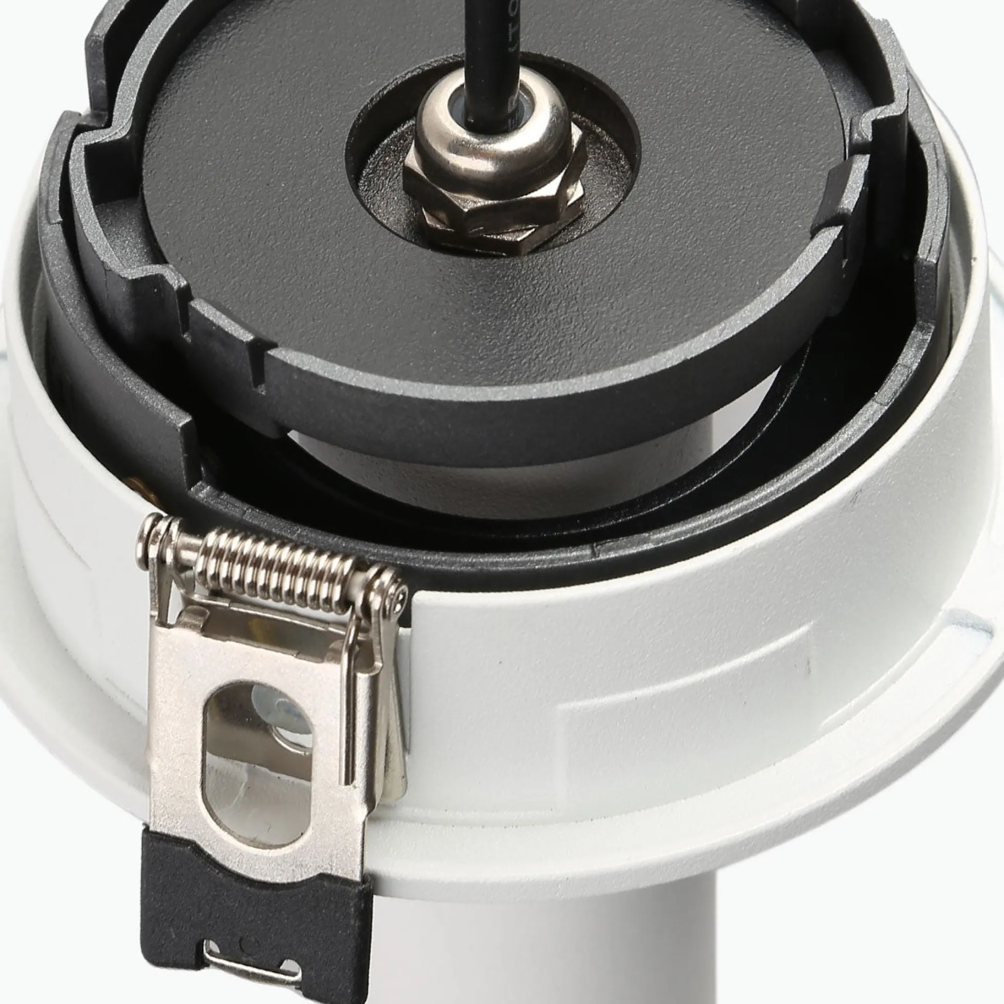 Foco LED empotrable orientable "ALAI" - Zoom - 100mm - 2800K - LED COB - chip Cree - 7W