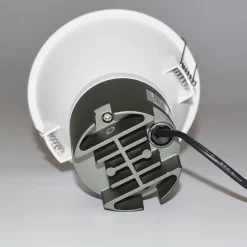 Foco LED empotrable 11W 