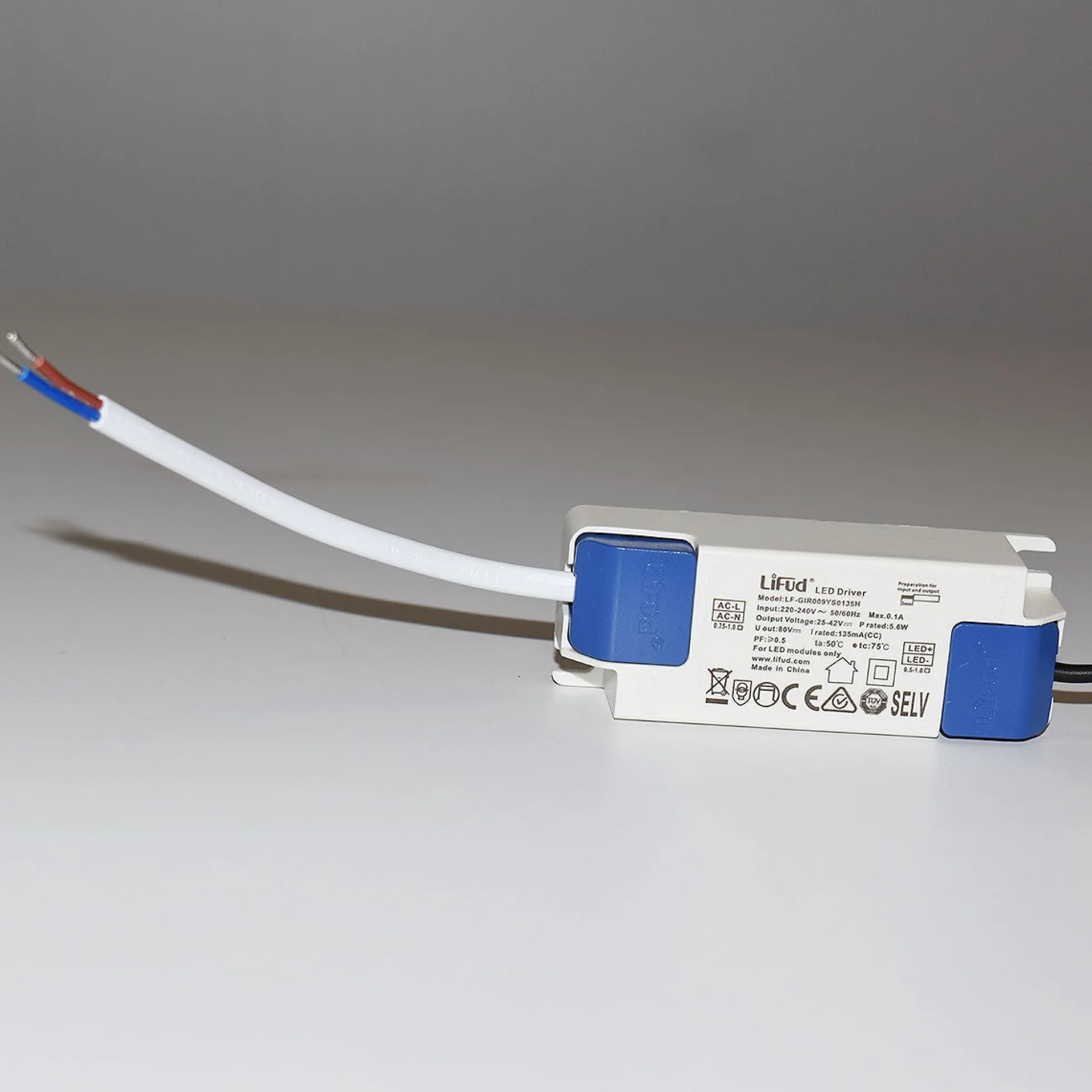 Foco LED empotrable 6W "KOPPA"- Óptica 15º - Corte Ø 65mm - Bajo UGR