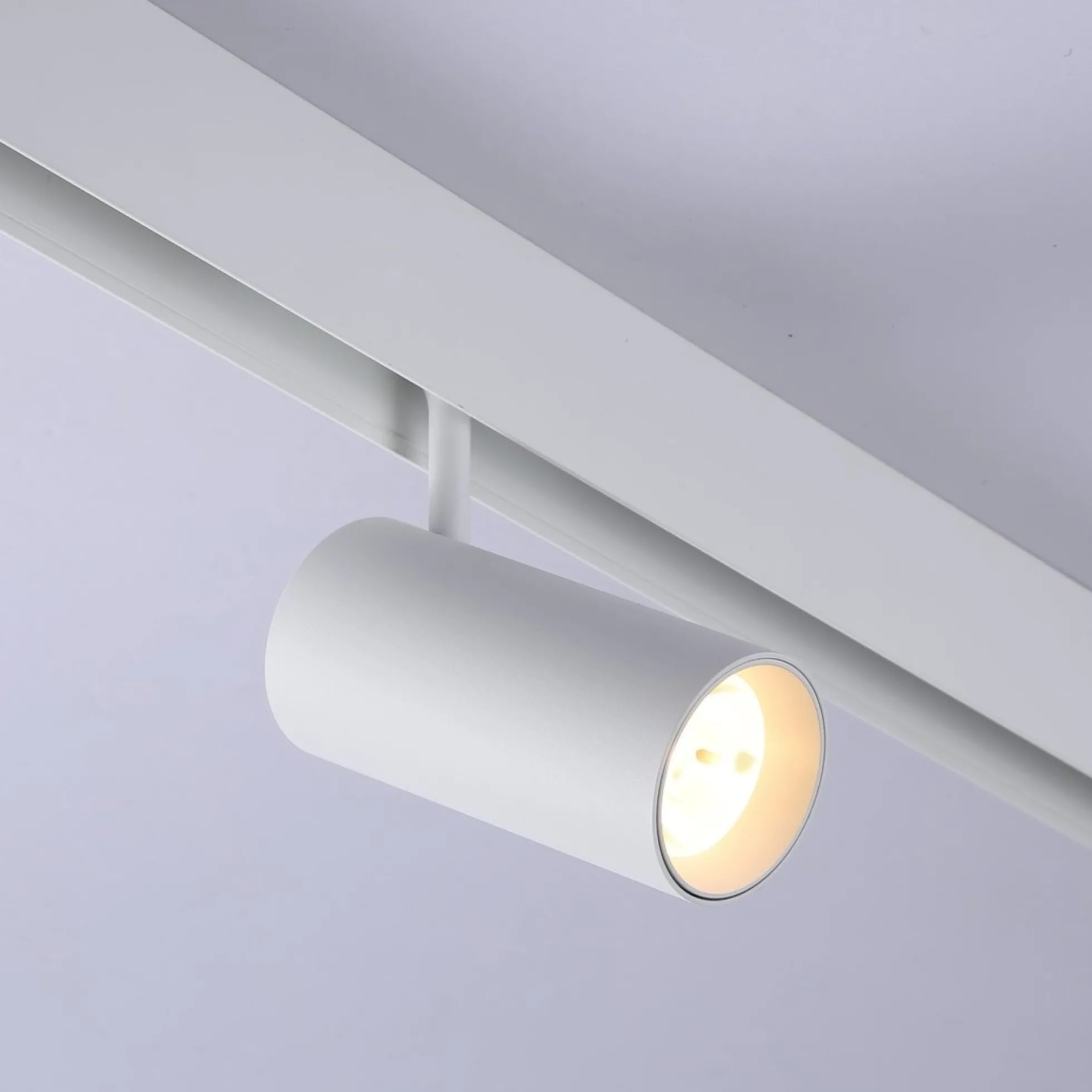 Foco LED para carril magnético 48V - 18W