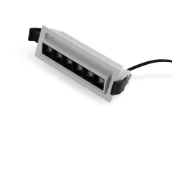 Foco lineal LED empotrable 10W - Orientable - UGR18 - CRI90 - Chip OSRAM - 2800K
