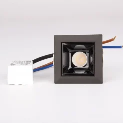Foco lineal LED empotrable 2W - UGR18 - CRI90 - Chip OSRAM