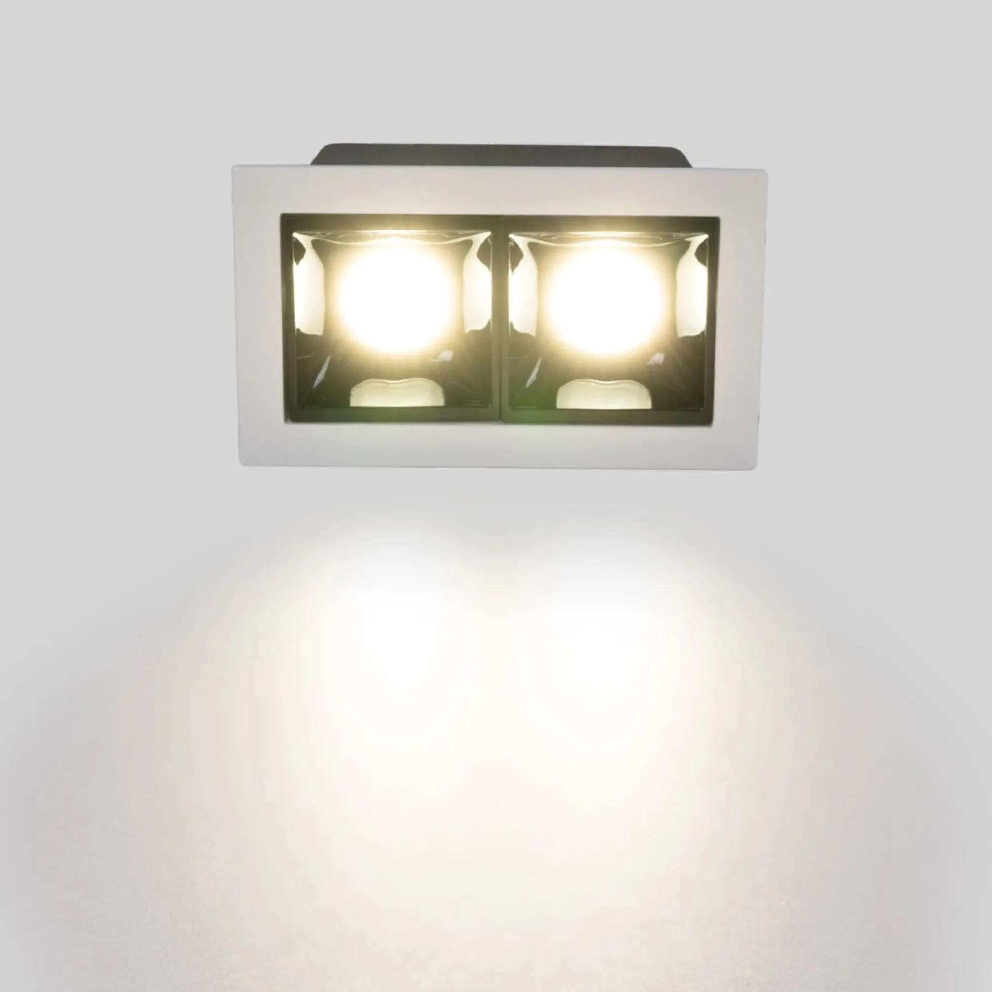 Foco lineal LED empotrable 4W - UGR18 - CRI90 - Chip OSRAM