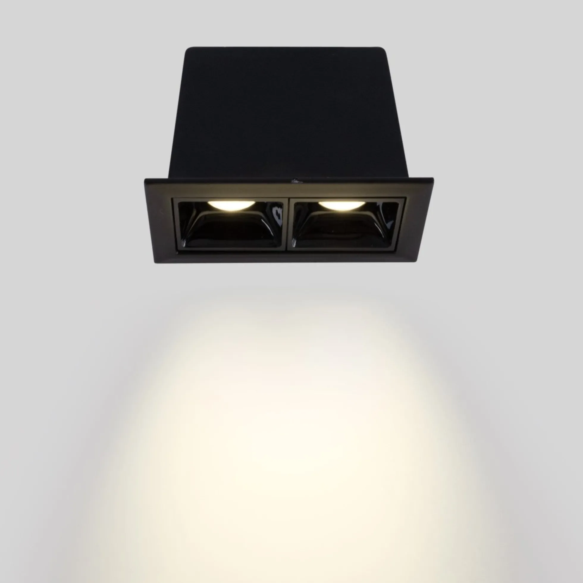Foco lineal LED empotrable 4W - UGR18 - CRI90 - Chip OSRAM