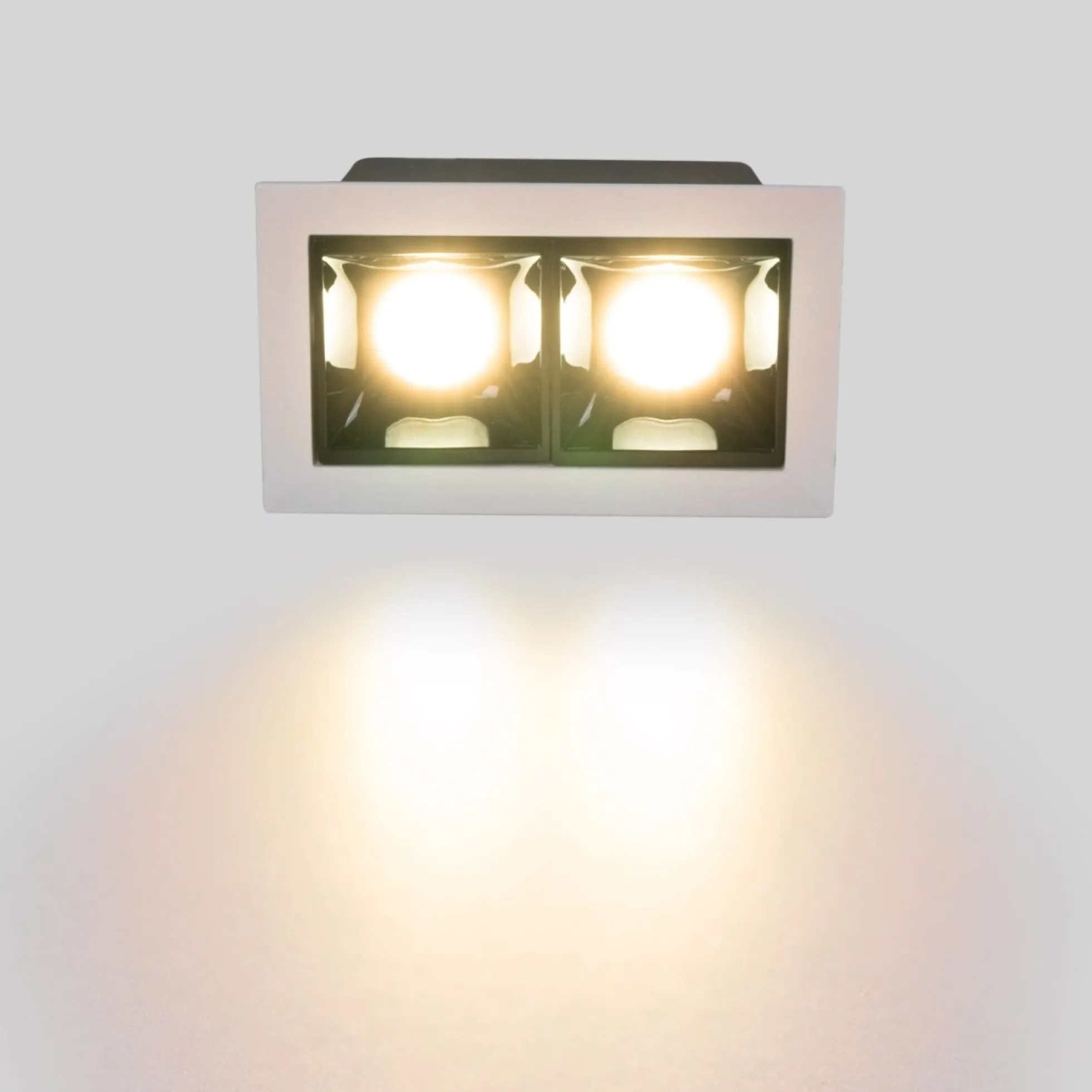 Foco lineal LED empotrable 4W - UGR18 - CRI90 - Chip OSRAM