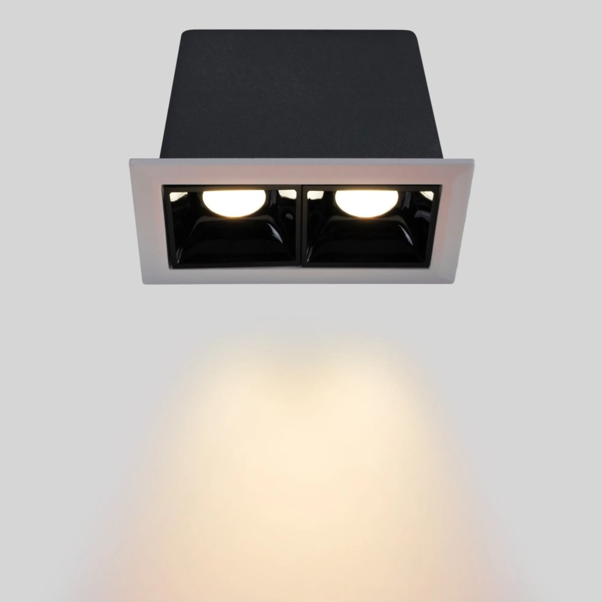 Foco lineal LED empotrable 4W - UGR18 - CRI90 - Chip OSRAM