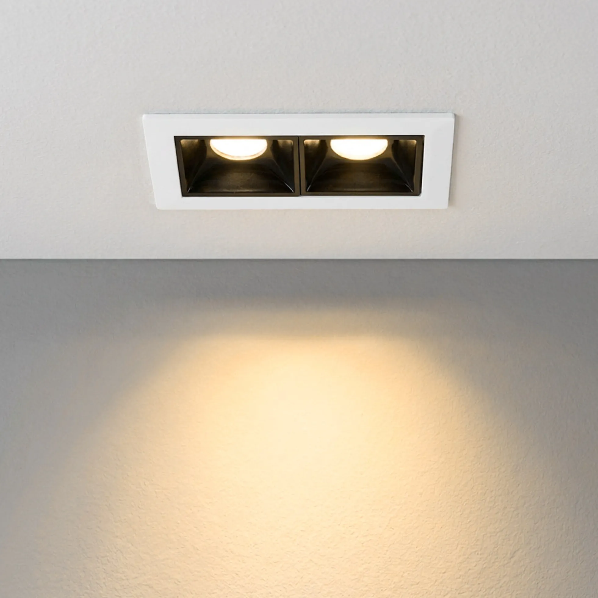 Foco lineal LED empotrable 4W - UGR18 - CRI90 - Driver LIFUD