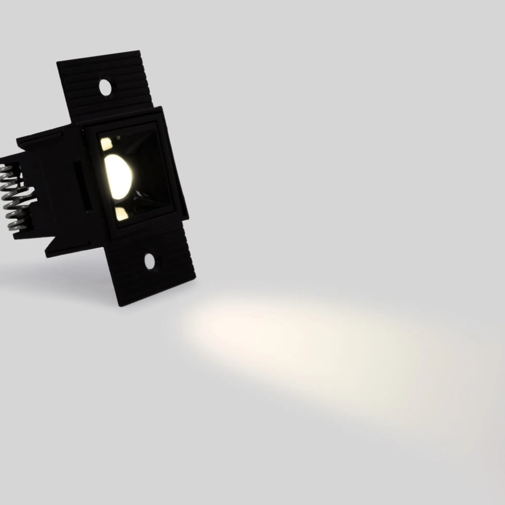 Foco lineal LED trimless / integración - 2W - UGR18 - CRI90