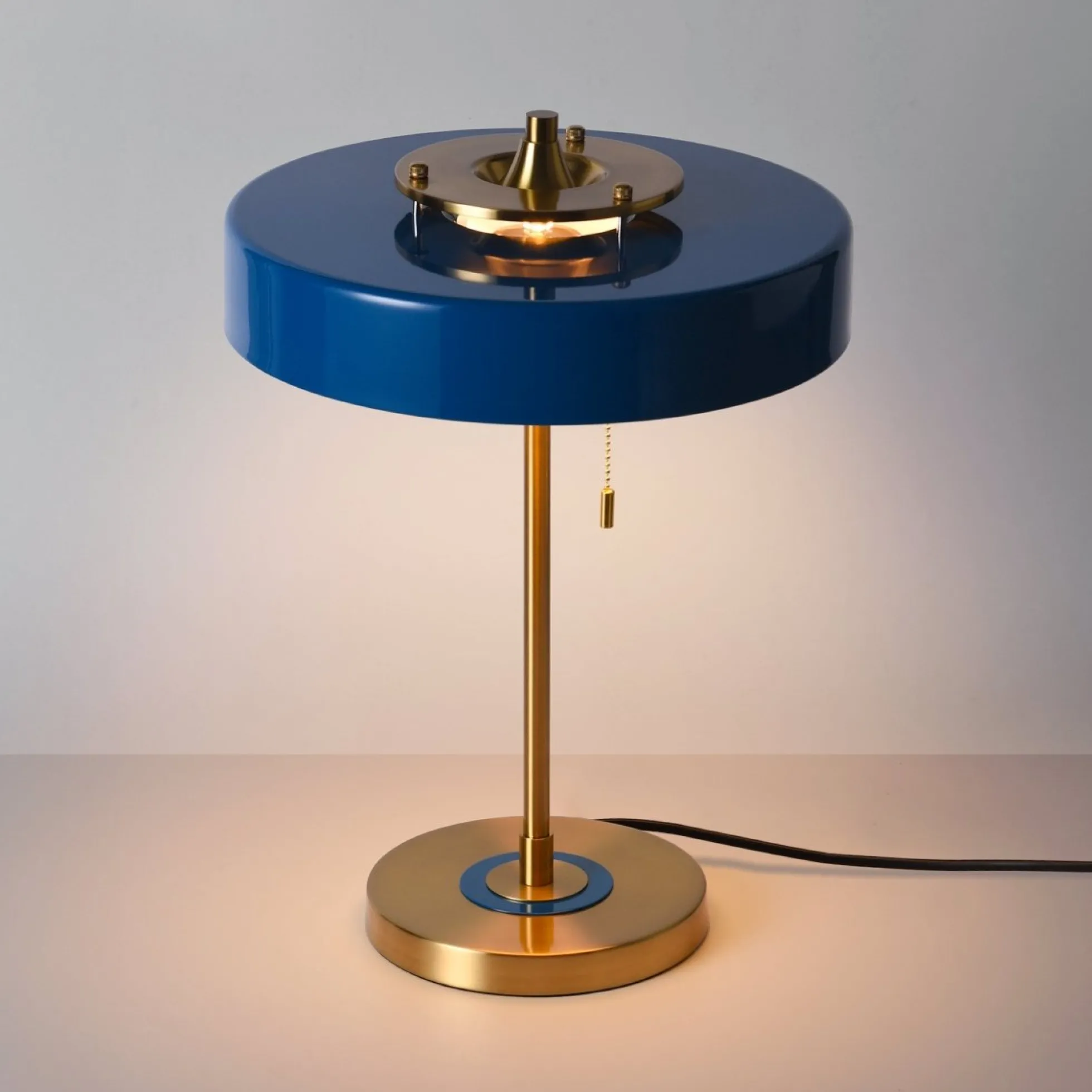 Lampara de mesa de diseño "Gadsby"