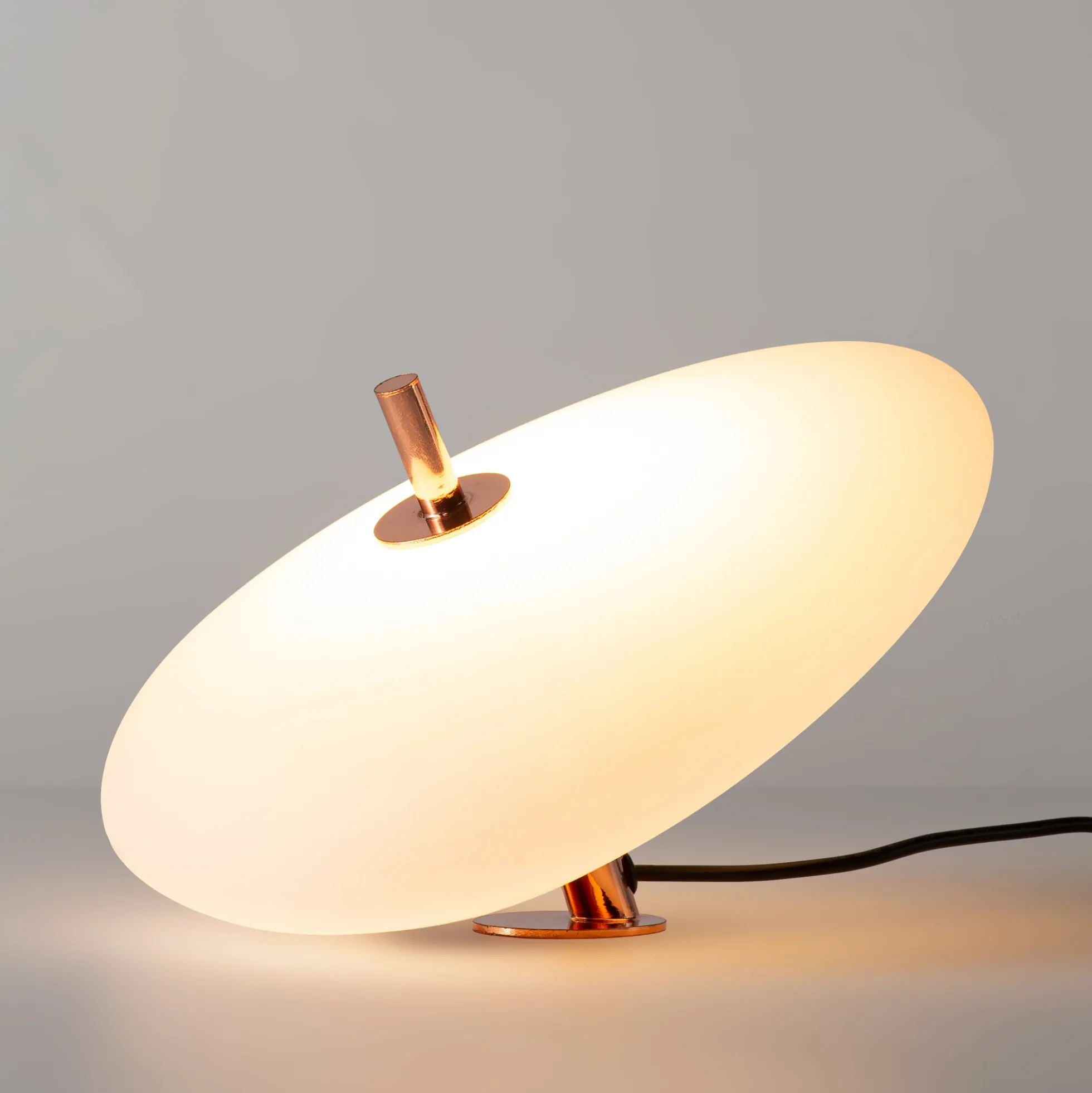 Lampara de mesa de policarbonato "PEBBLES" - Táctil - 6W