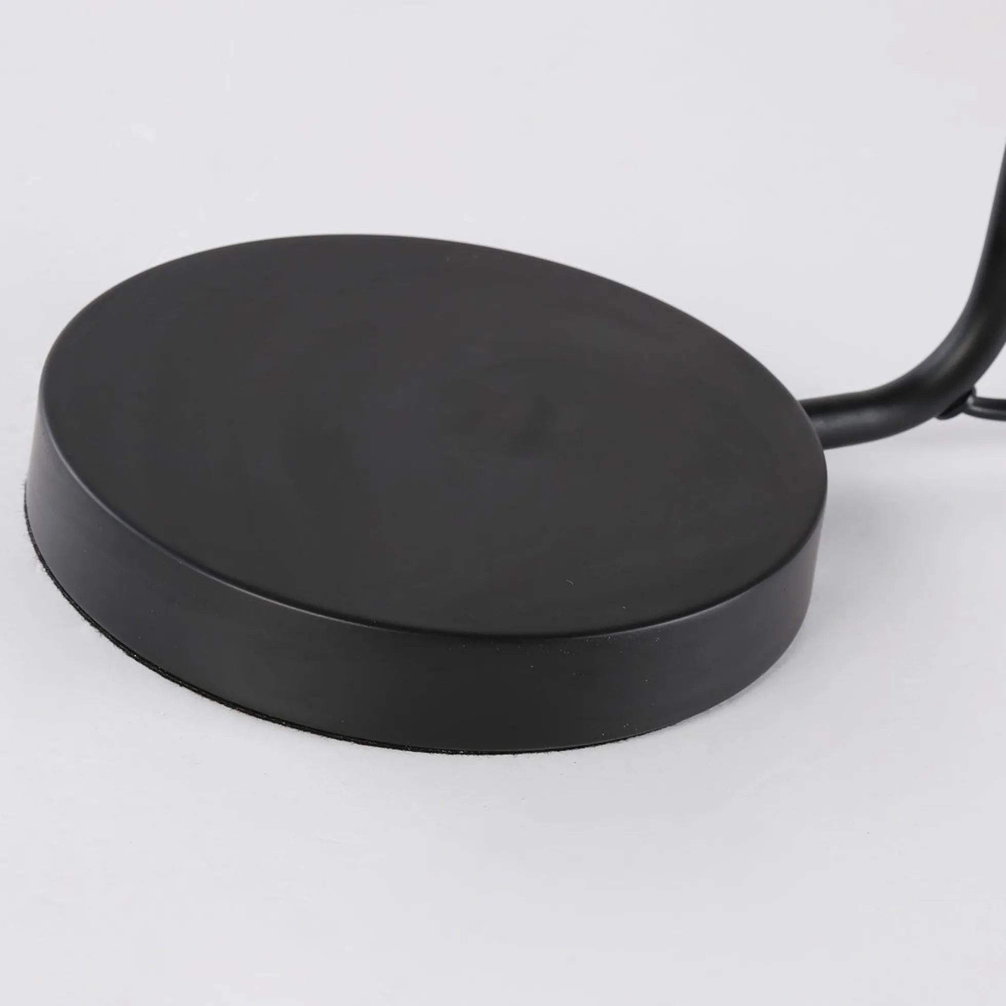 Lampara de mesa moderna "MEGHAN"