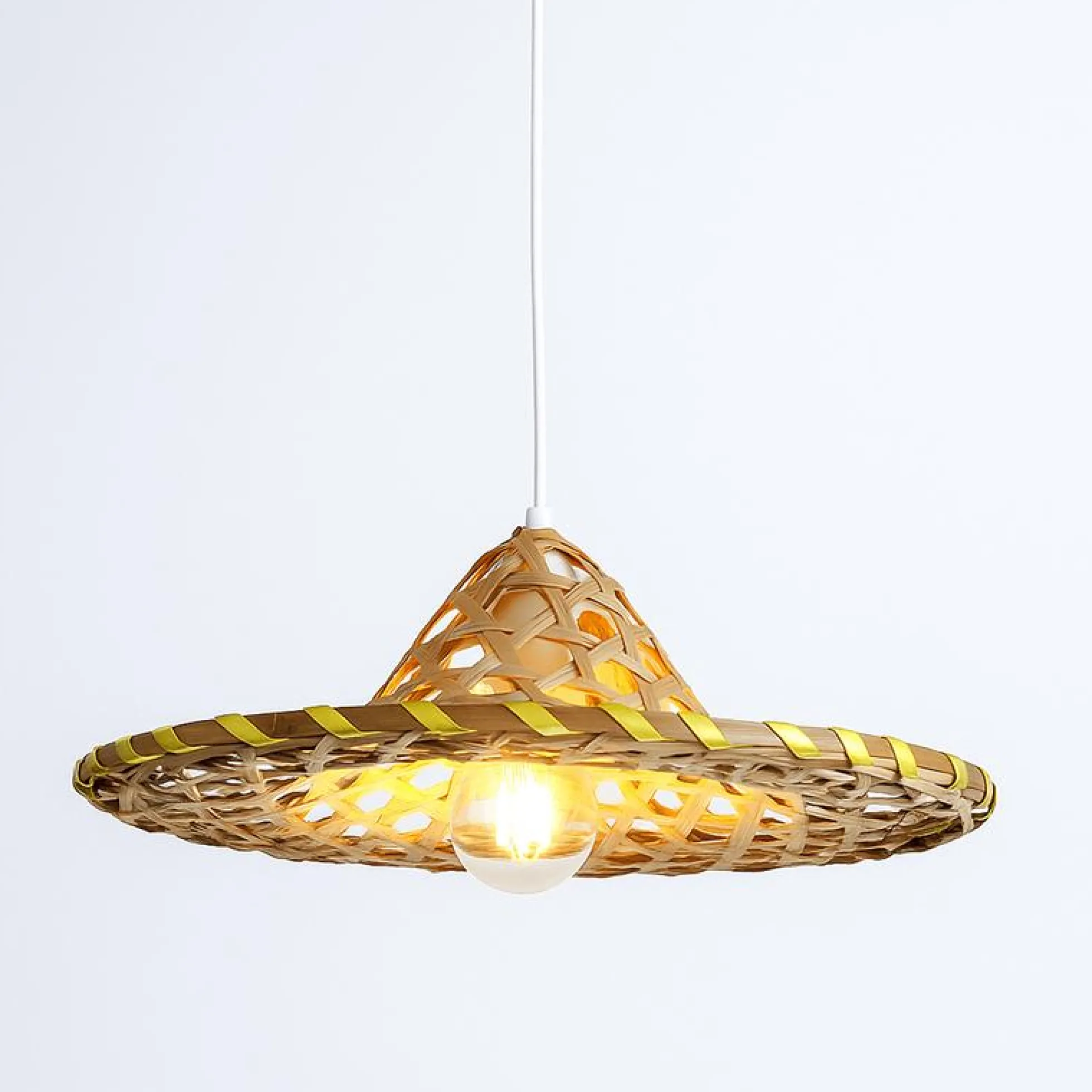 Lámpara colgante de bamboo "DIDO"