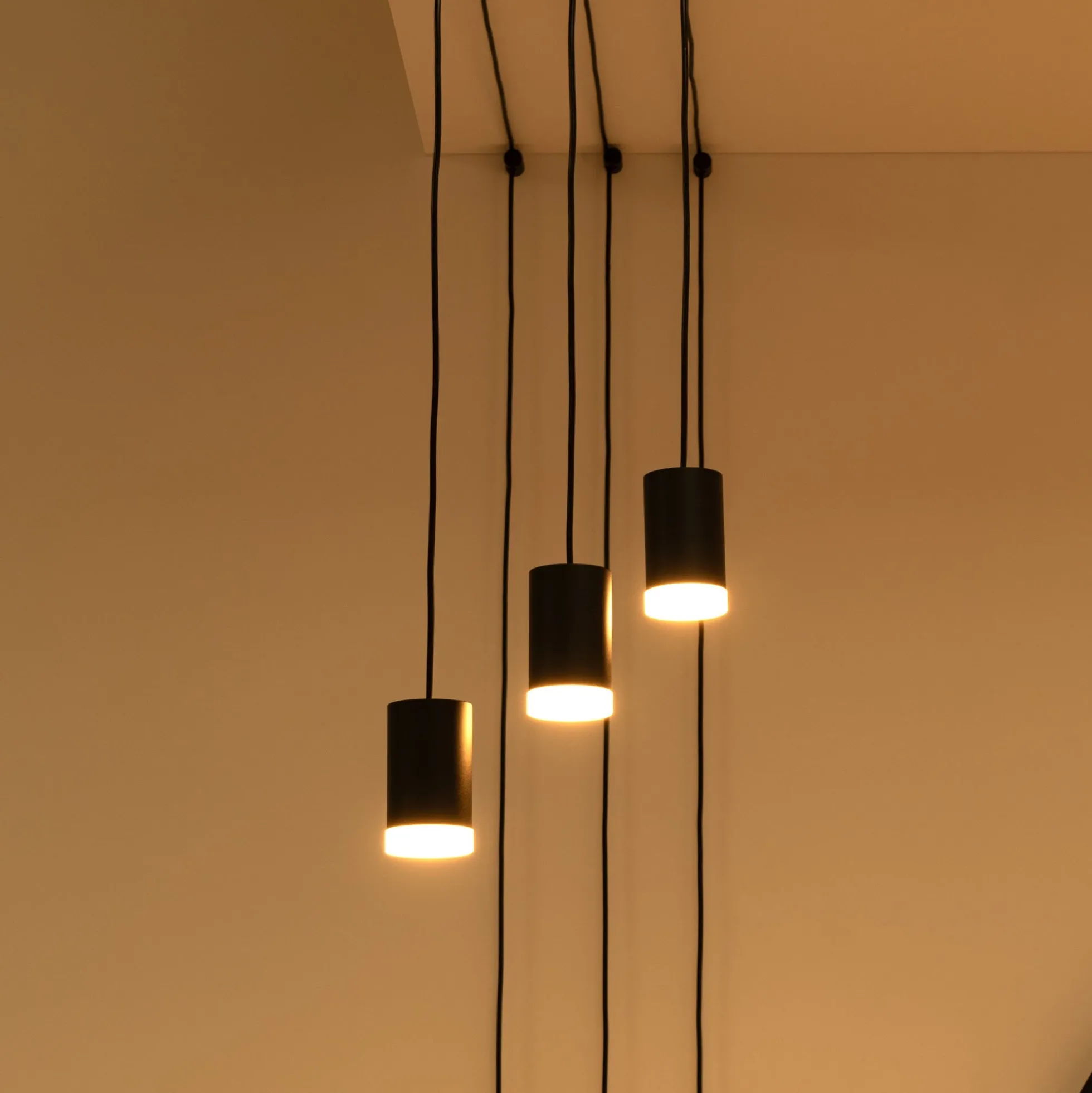 Lámpara colgante de diseño "Nébula" - 3x6W