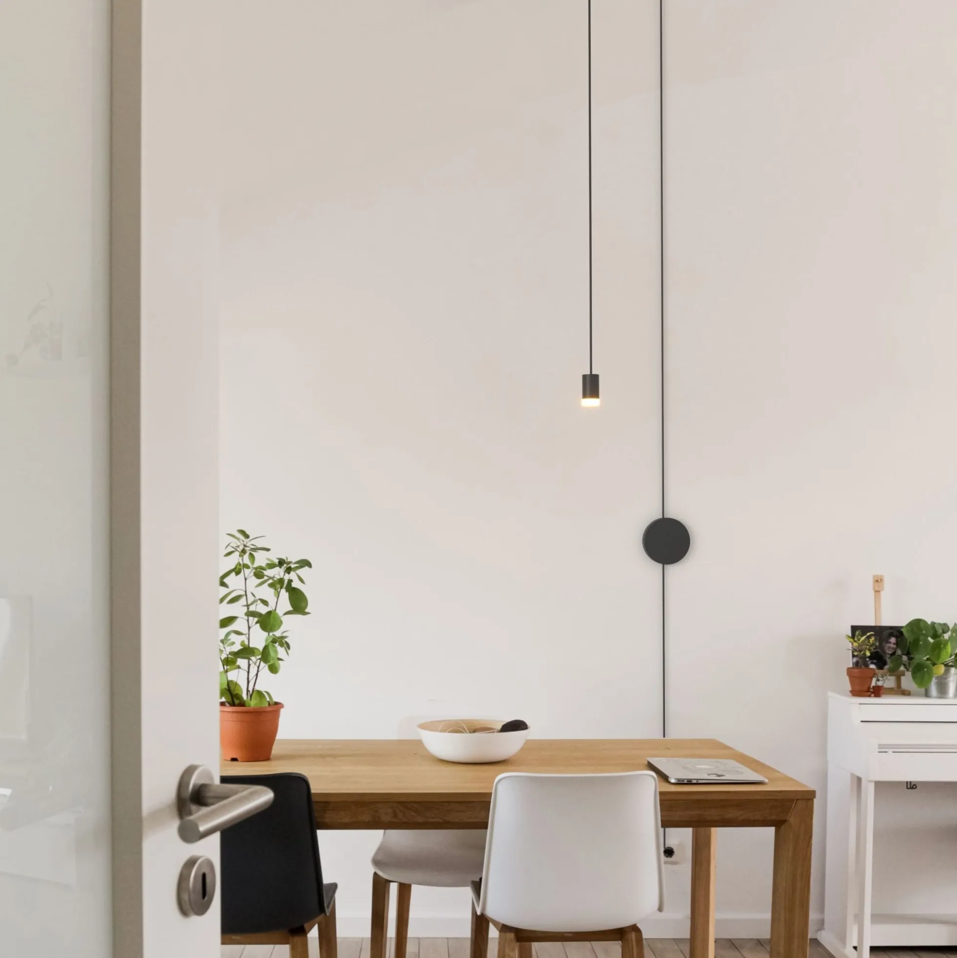 Lámpara colgante de diseño "Nébula" con enchufe e interruptor - 1x6W