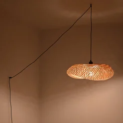 Lámpara colgante de mimbre 