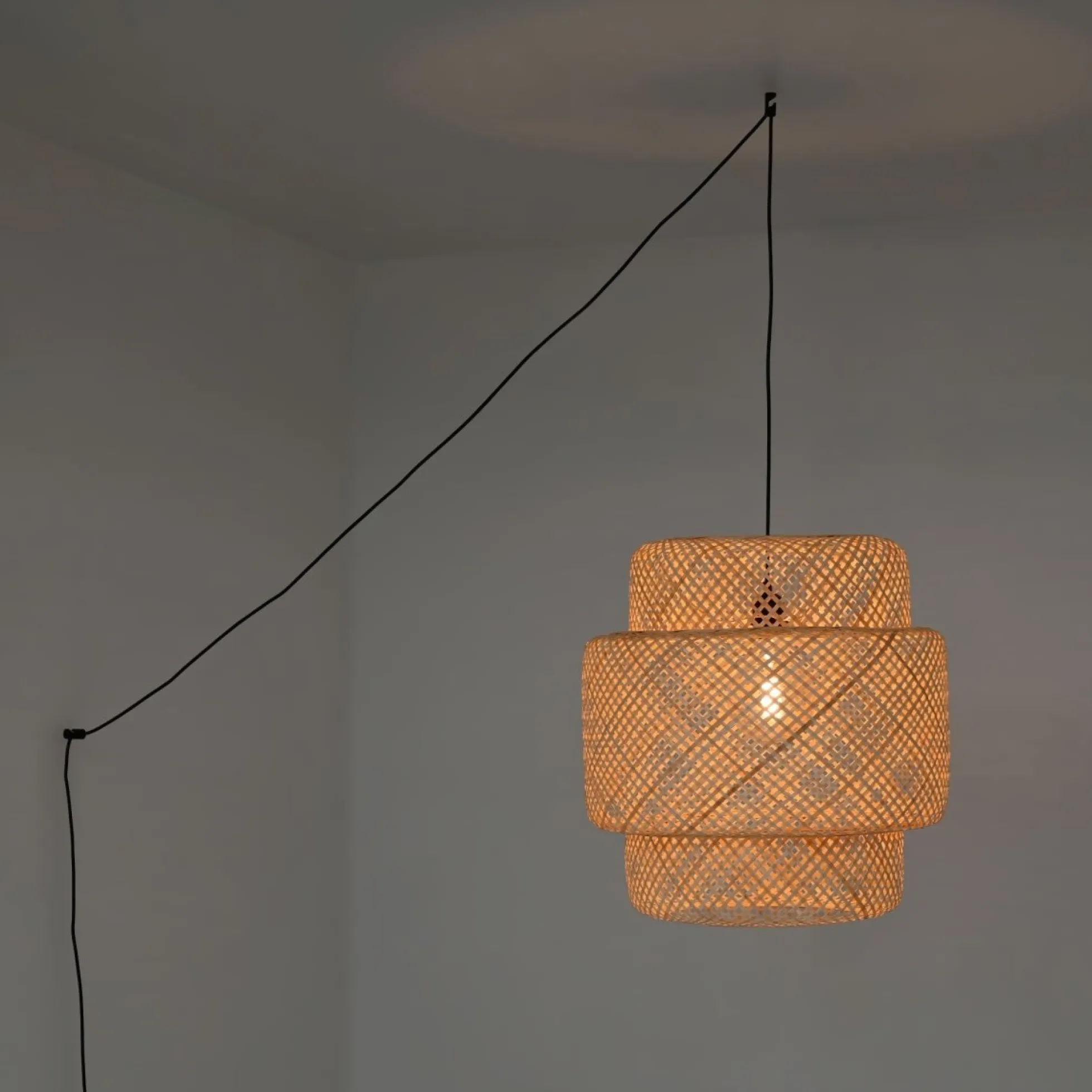 Lámpara colgante de mimbre "JENSEN" - Ø50cm - Con interruptor y enchufe - E27