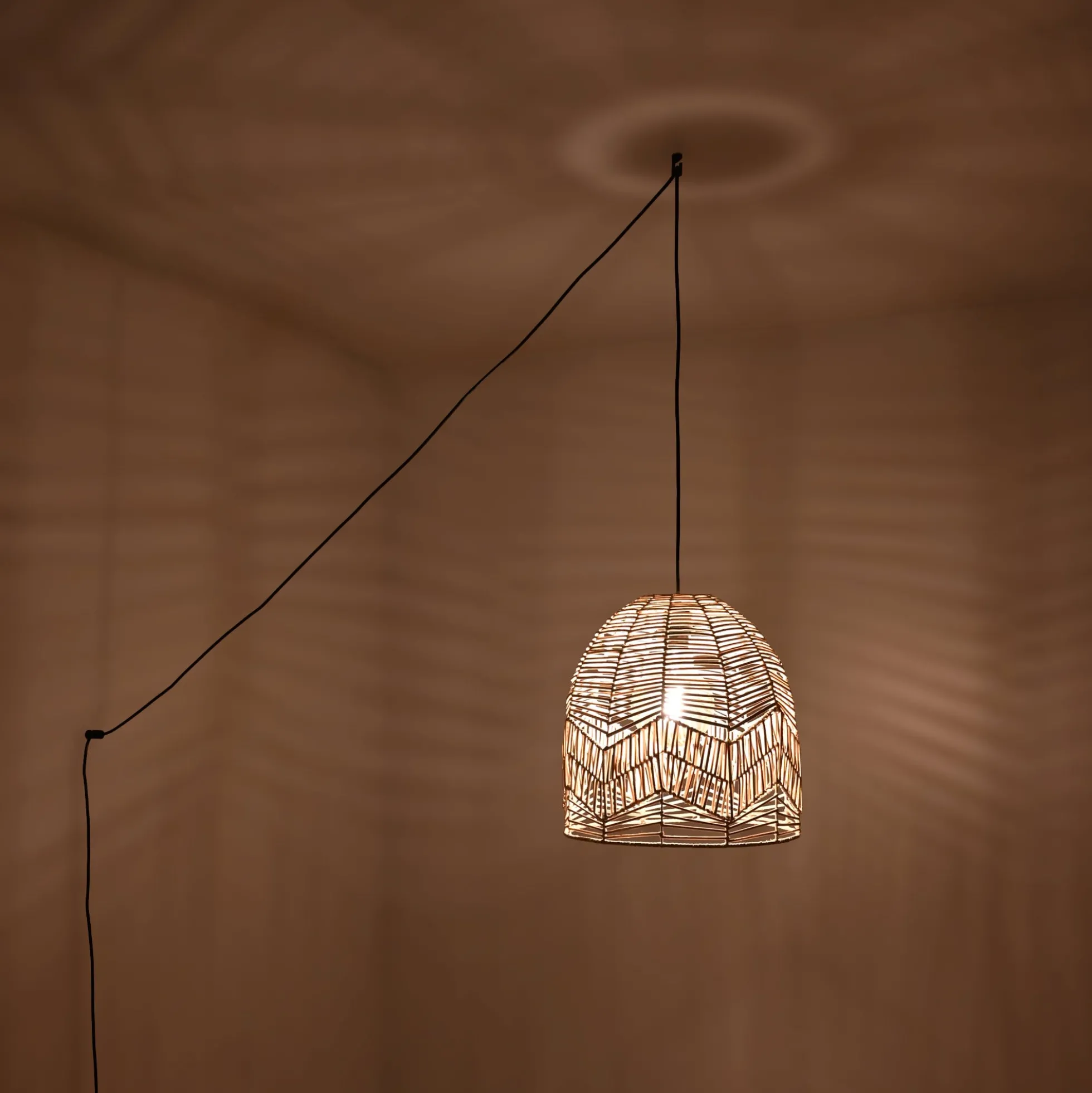 Lámpara colgante de mimbre "NORMA" - Ø35cm - Con interruptor y enchufe - E27