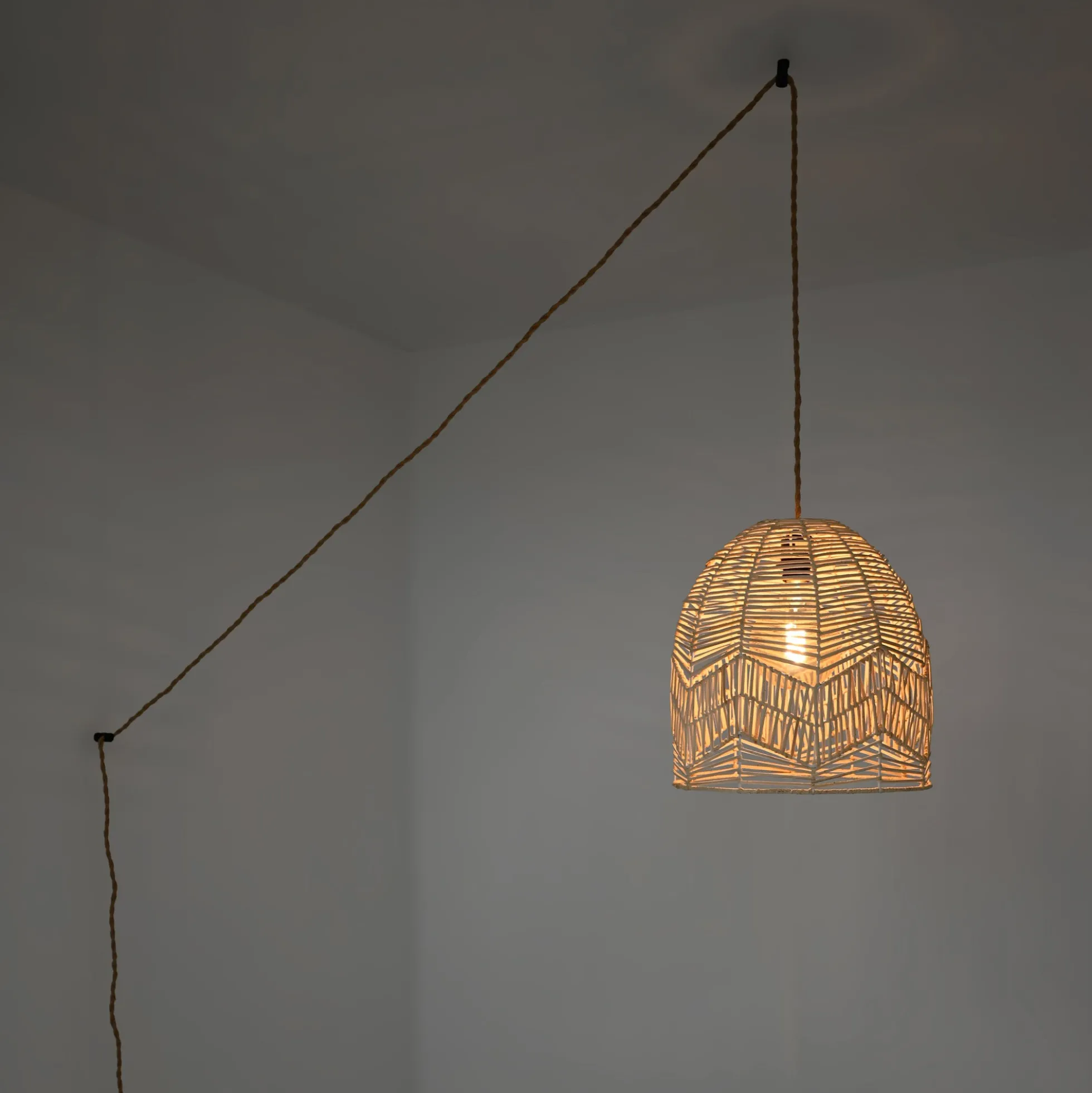 Lámpara colgante de mimbre "NORMA" - Ø35cm - Con interruptor y enchufe - E27