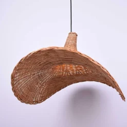 Lámpara colgante de mimbre 