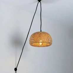 Lámpara colgante de mimbre 
