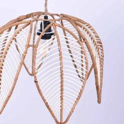 Lámpara colgante de ratán en forma de flor 