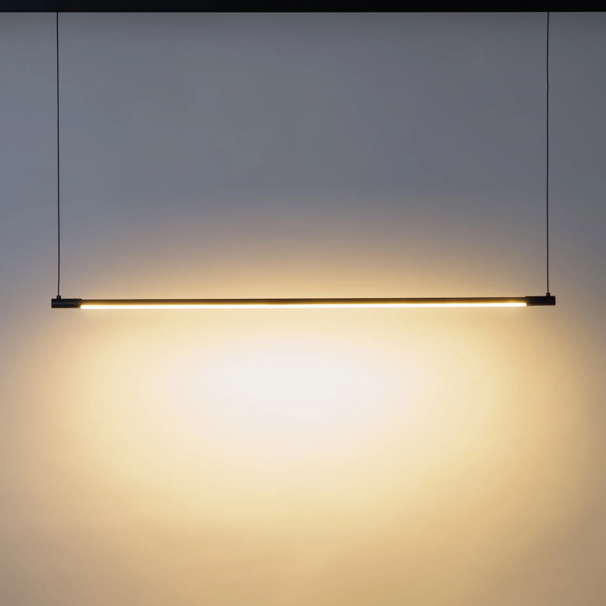 Lámpara colgante LED horizontal para carril magnético - 48V - 18W - 2800K - 100cm