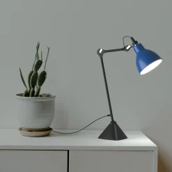 Lámpara de mesa articulada 