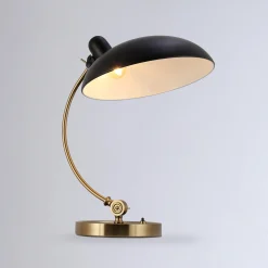Lámpara de mesa de diseño