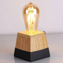 Lámpara de mesa de madera 