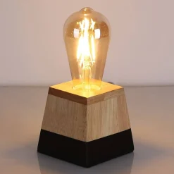 Lámpara de mesa de madera 