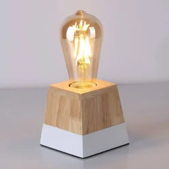 Lámpara de mesa de madera 