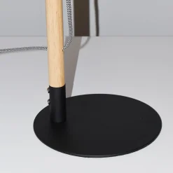 Lámpara de mesa de madera natural 