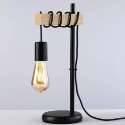 Lámpara de mesa de madera 