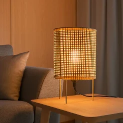 Lámpara de mesa de mimbre