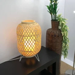 Lámpara de mesa mimbre