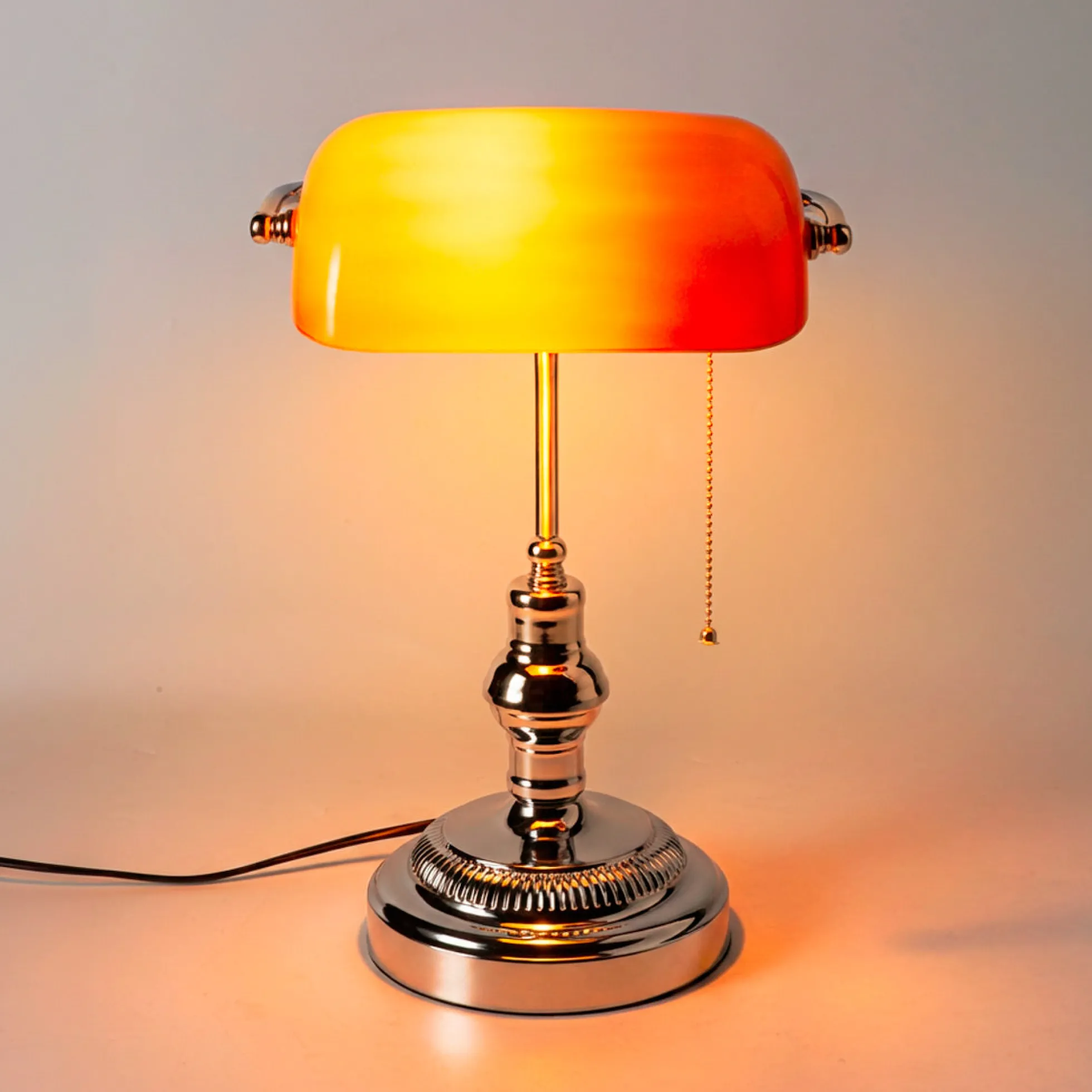 Lámpara de mesa vintage "BANQUERO" - E27