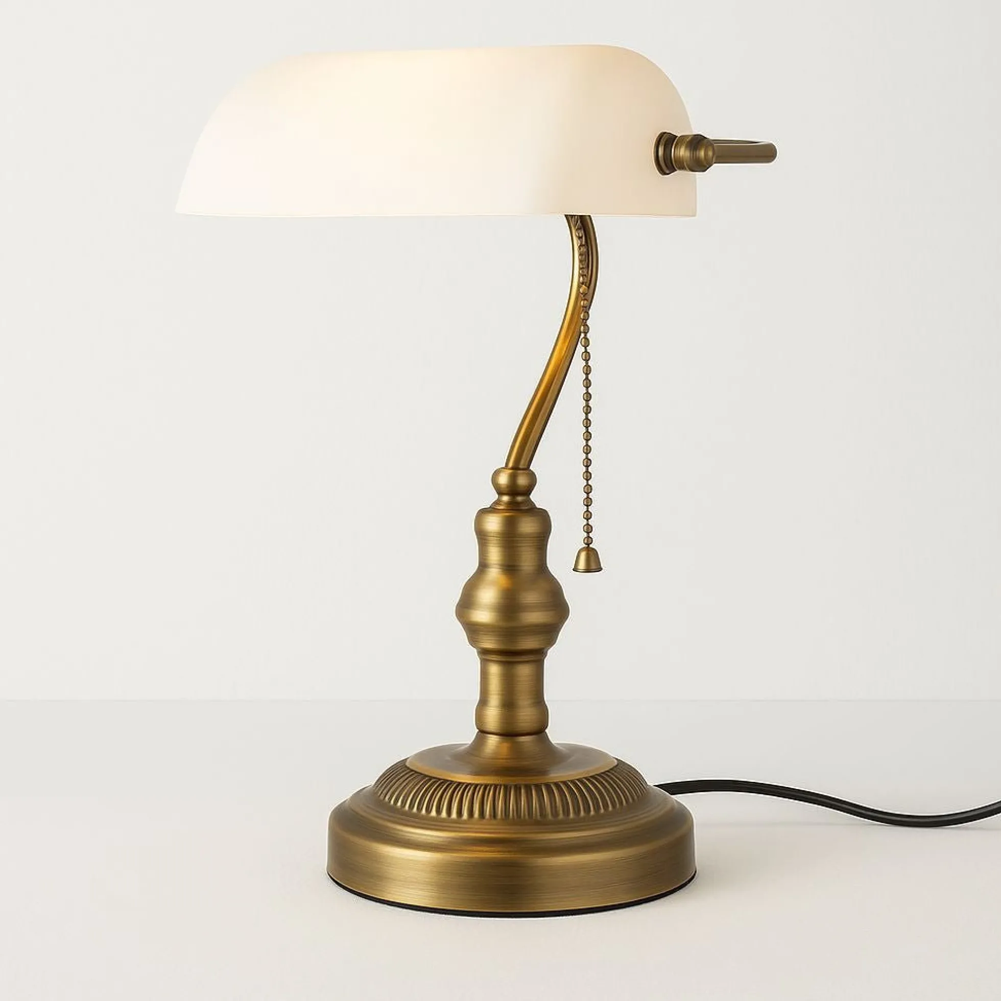 Lámpara de mesa vintage "BANQUERO" - E27
