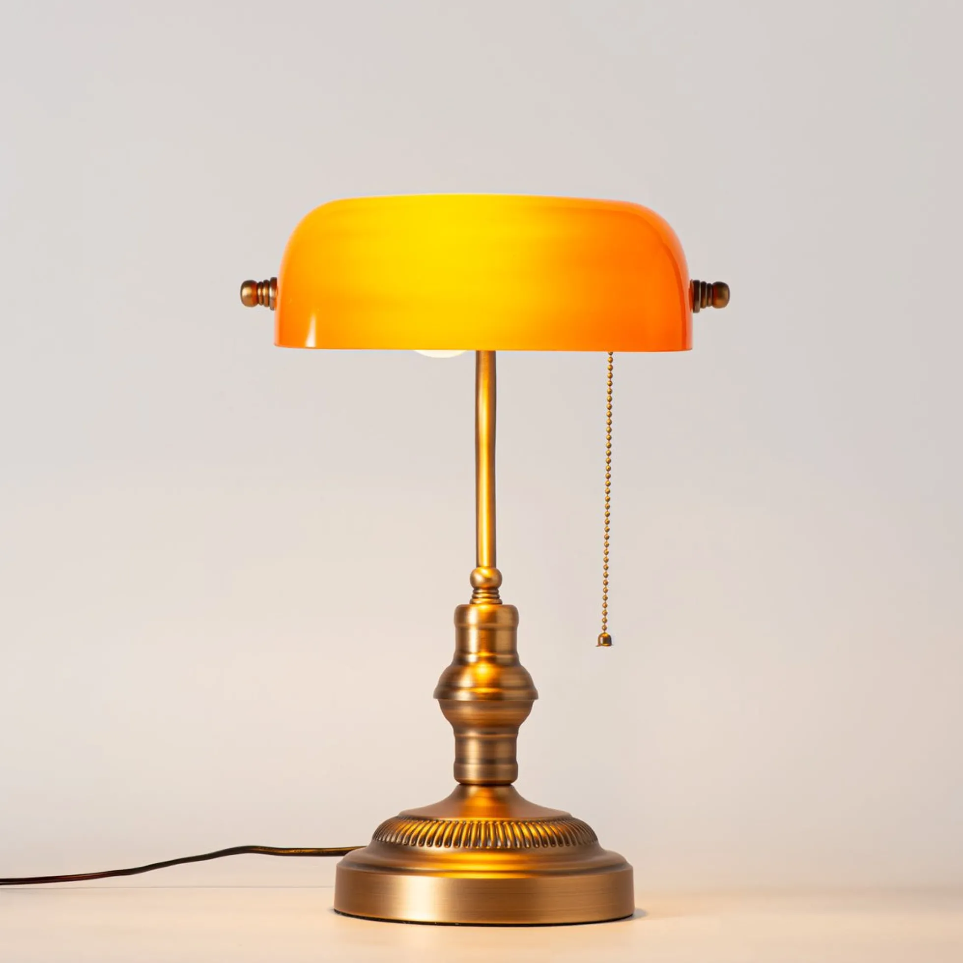 Lámpara de mesa vintage "BANQUERO" - E27