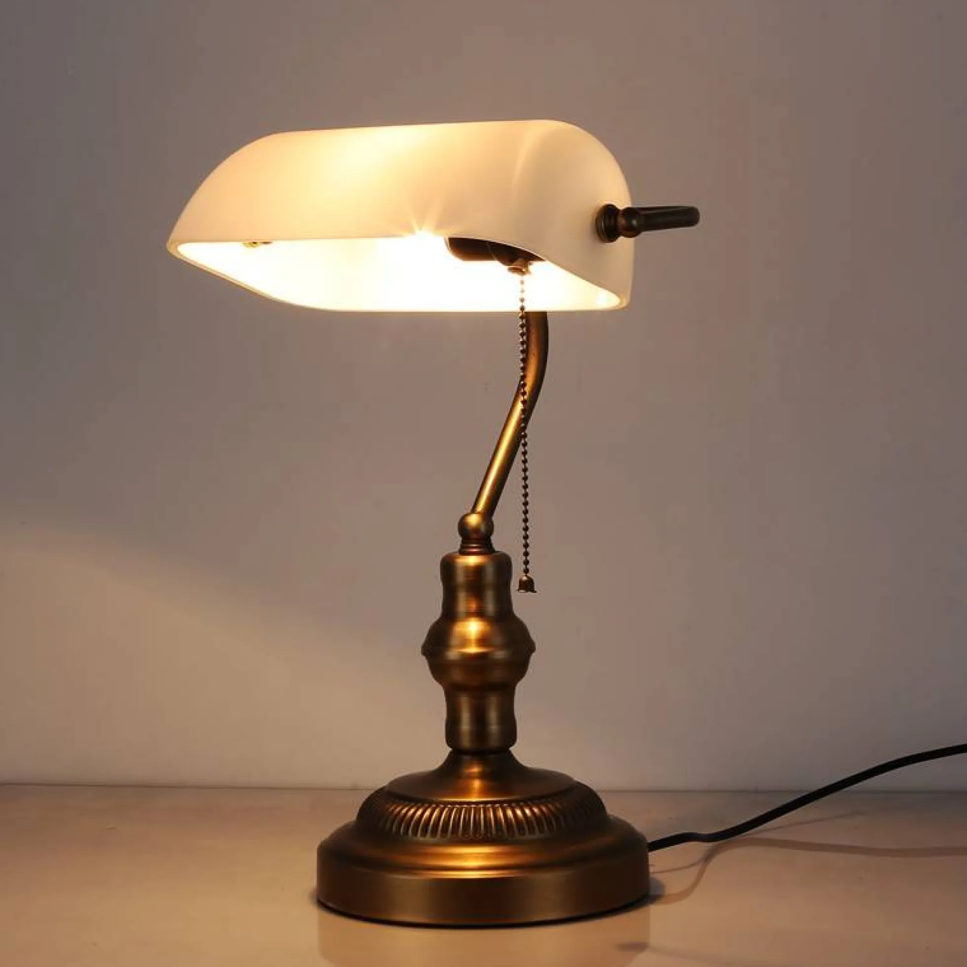 Lámpara de mesa vintage "BANQUERO" - E27