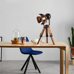 Lámpara de mesa vintage con trípode 