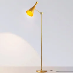 Lámpara de pie de diseño