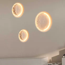 Lámpara integrable de escayola trimless en forma de luna 