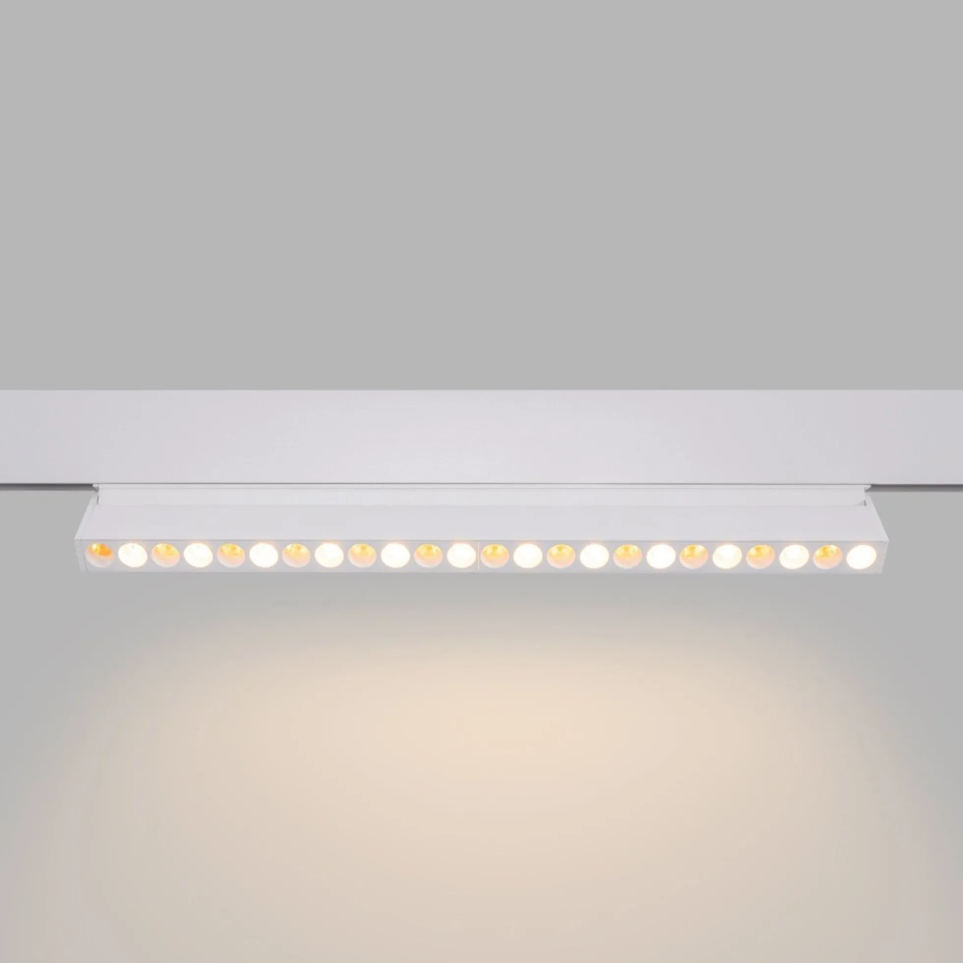 Luminaria lineal orientable para carril magnético RGB + CCT - 12W - UGR18 - Mi Light